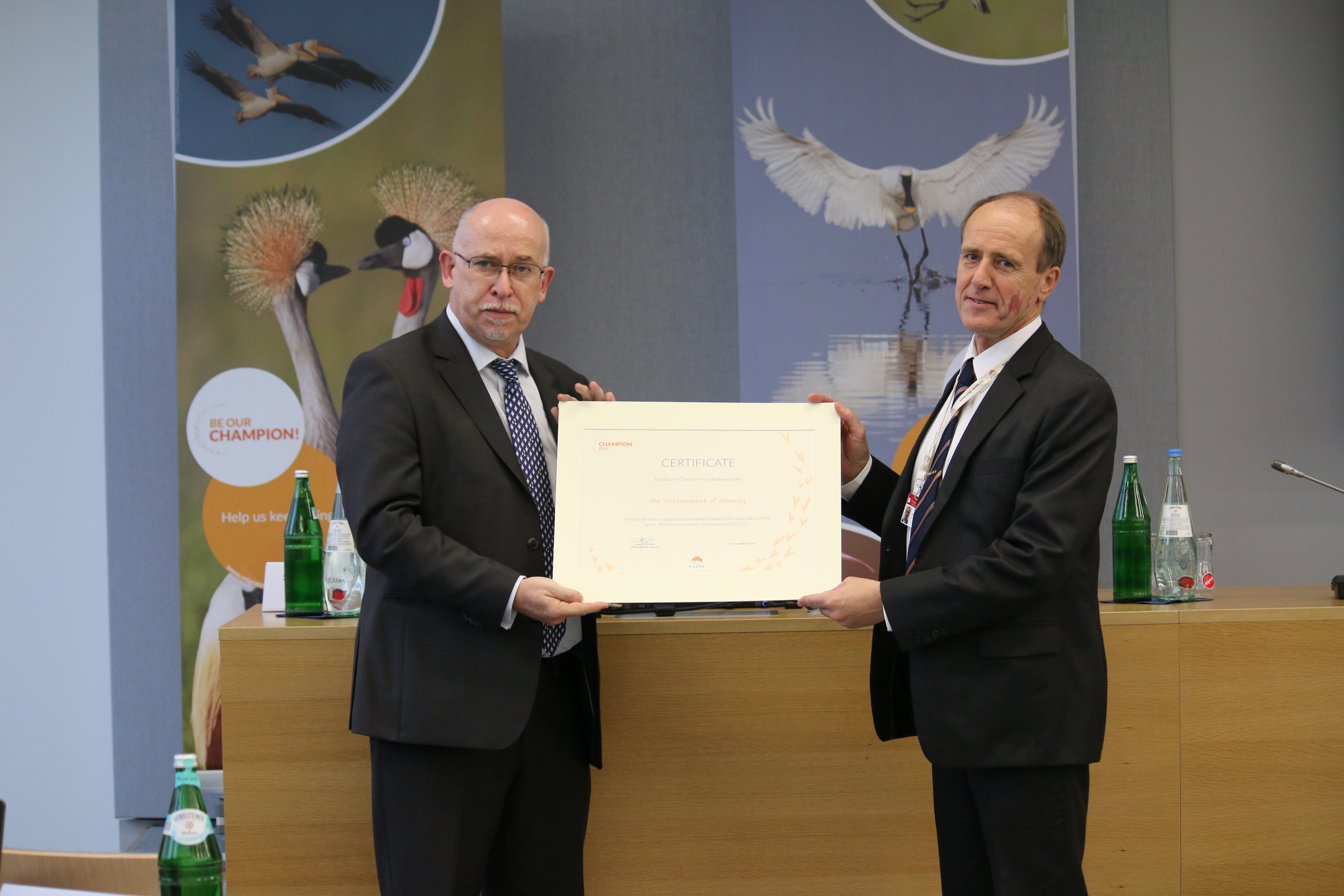 El Gobierno de Noruega recibe el premio a los Defensores de las Especies Migratorias © IISD