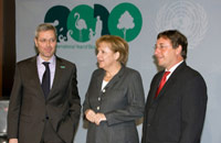 Pictured from left: Dr. Norbert Röttgen, the Federal Minister for the Environment, Nature Conservation and Nuclear Safety of Germany, German Chancellor Dr. Angela Merkel and UN Under-Secretary General and UNEP's Executive Director Achim Steiner at the launching event of the 2010 International Year of Biodiversity in Berlin on 11 January 2010 (Photo: BMU / Thomas Köhler (photothek.net))

