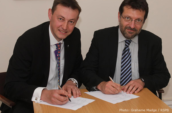 SPB's Darren Moorcroft (Head of Species and Habitats Conservation) and Sergey Dereliev (AEWA Technical Officer). Photo: Grahame Madge / RSPB